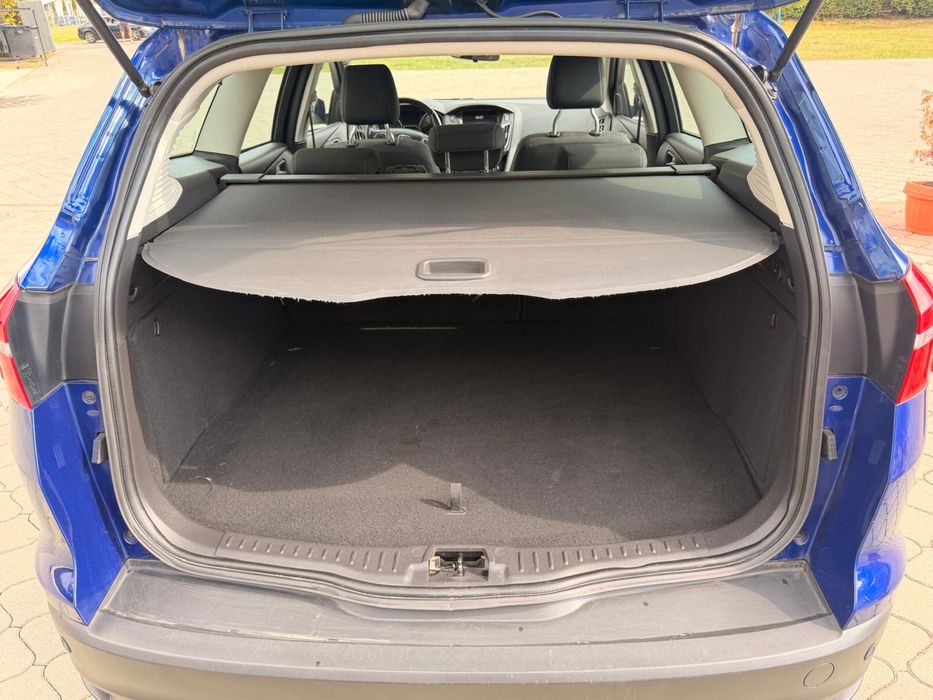 FORD Focus 2015 — imagine 5