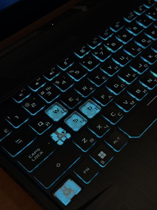продаю игровой ноутбук ASUS