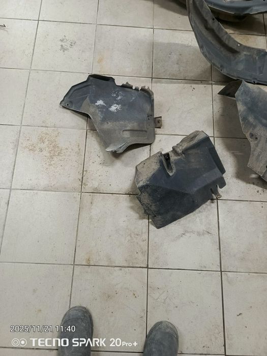 Подкрылки ландкрузер 105