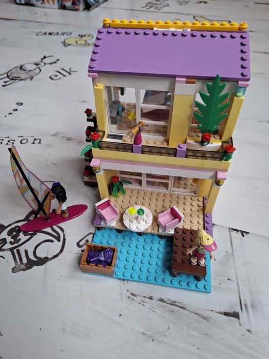 LEGO  -  Къща на плажа