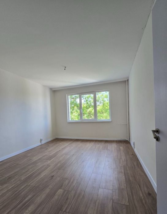 Продава се Тристаен апартамент в София, Люлин 3 - 65 кв.м за 2539 €/кв.м - Снимка #2