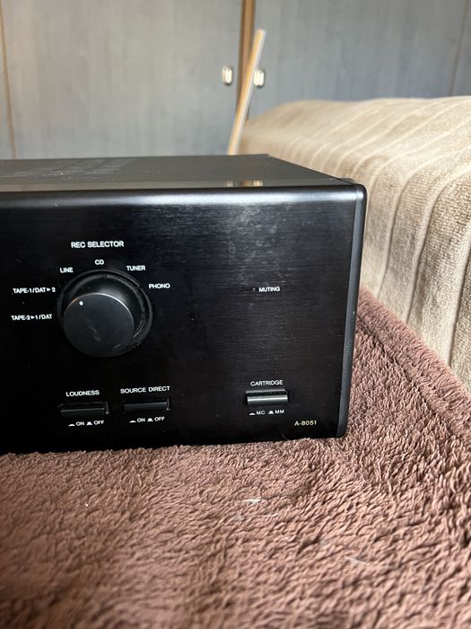 Amplificator/ statie Onkyo A-8051