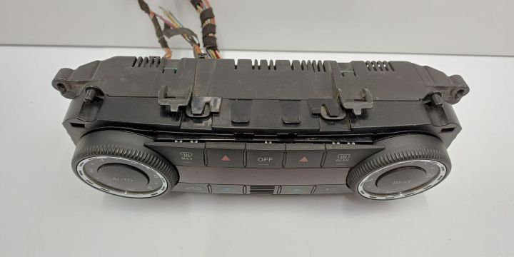 Panou climatronic  A1699001000 Mercedes-Benz A-Class W169 seria