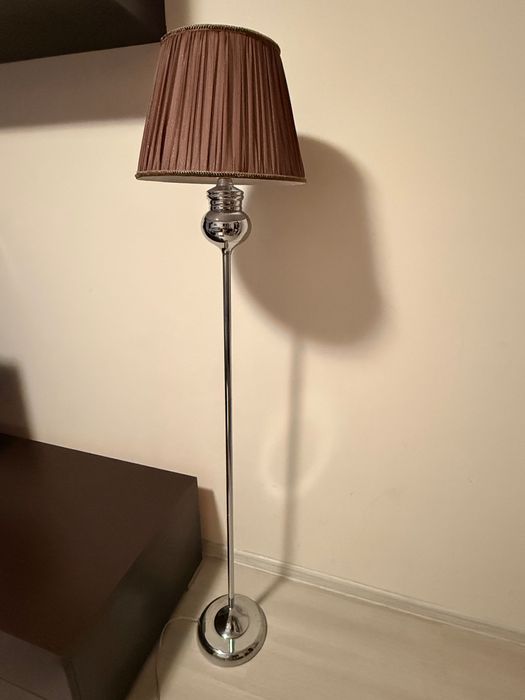 Lampadar stare foarte buna