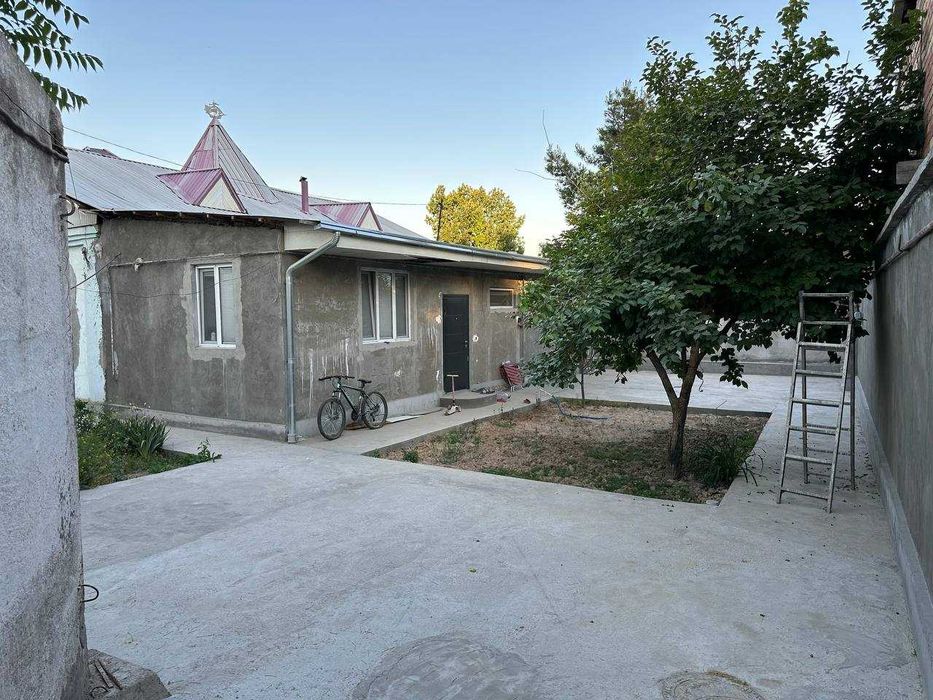 Продается участок 5,5 соток на Мирабадском районе.