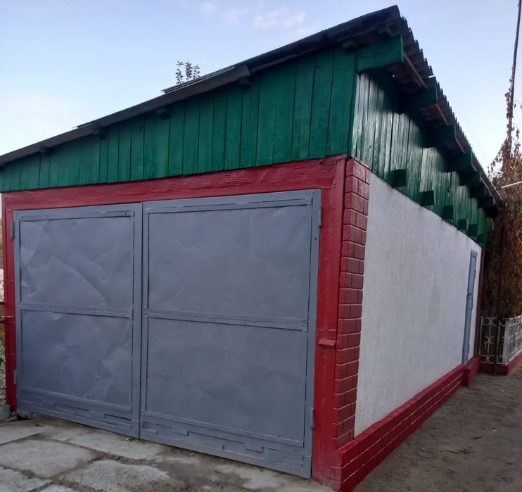 Продам полдома !