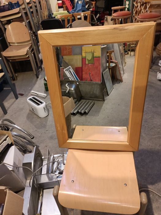 Oglinzi cu ramă din lemn – diferite dimensiuni