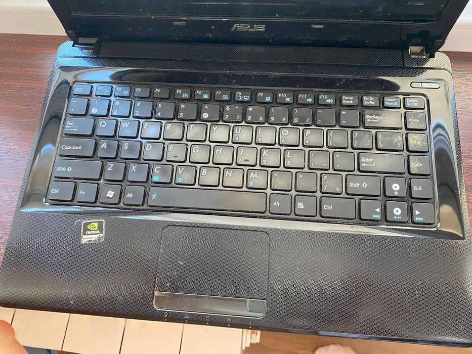 Продаю ноутбук lAsus  на запчасти