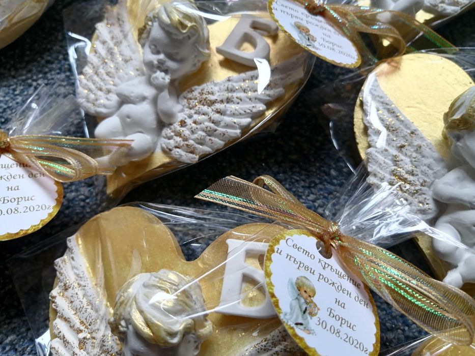 Подаръци за кръщене,рожден ден,погача и всякакъв друг повод.