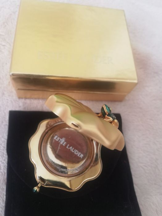 ESTEE LAUDER  транслусентна пудра
