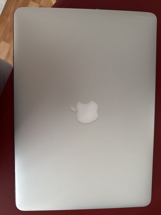 Macbook air - apple