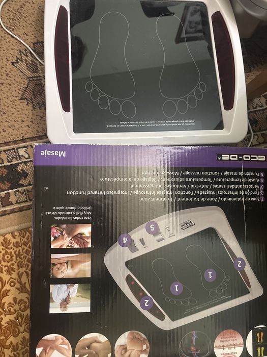 Aparat de masaj pentru picioare cu incalzire