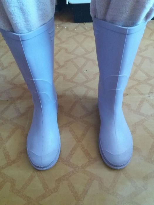 Продам резиновые сапоги Next размер 35