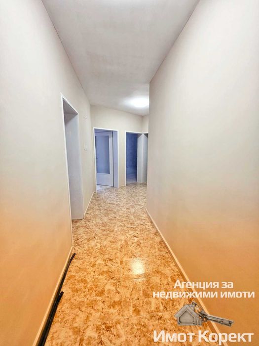 Дава се под наем Четиристаен апартамент в Асеновград - 110 кв.м за 350 € - Снимка #8