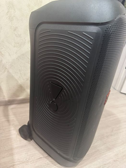 Продам колонку JBL partybox 320