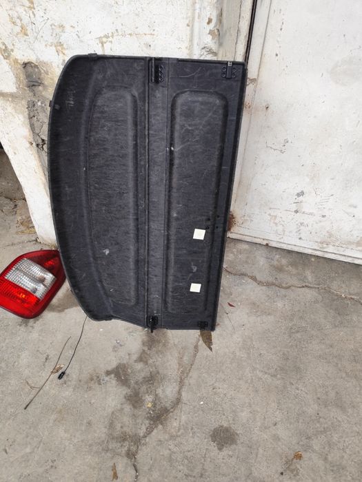 Кора за багажник на mazda 3 от 2 000 година и нагоре