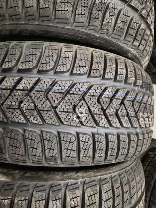 4 anvelope iarna noi Pirelli 225 45 17
