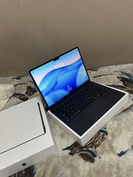 Mackbook M2 Air срочно