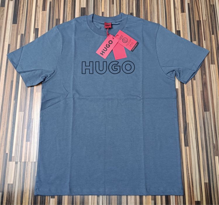Vand tricou nou de barbati Hugo