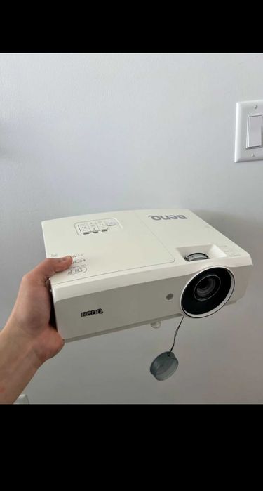 BenQ Проектор 1080P