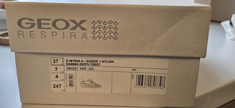 Pantofi sport Geox nr.37 piele intoarsa