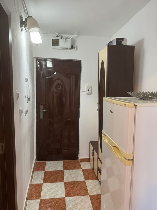 Inchiriez garsonieră