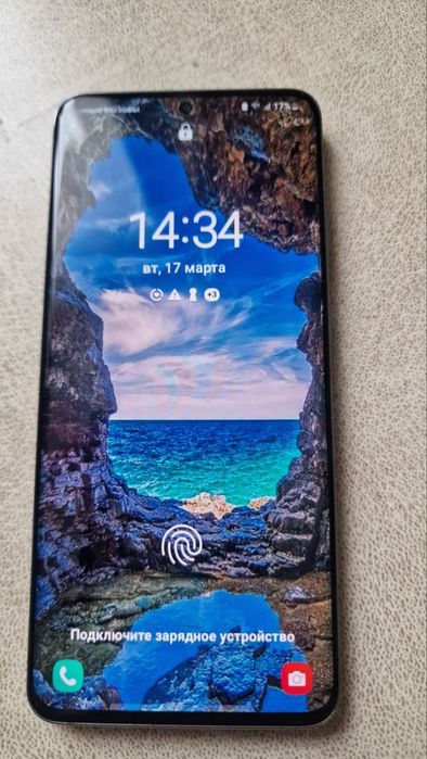 Смартфон Samsung Galaxy S 20