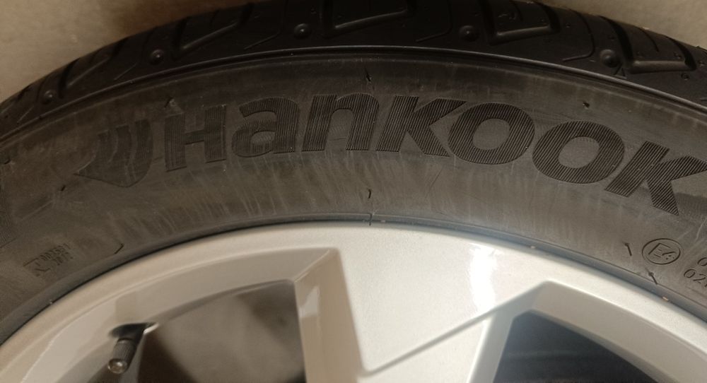 Оригинални нови джанти с гуми летни 19 цола за Audi Q3 SQ3 Нови!!!