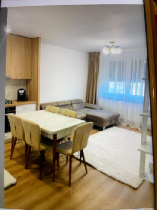 Apartament de inchiriat