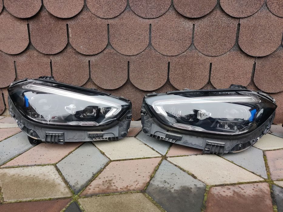 Far DIGITAL LIGHT Faruri stanga dreapta Mercedes C class W206 A2069064803 / A2069064703