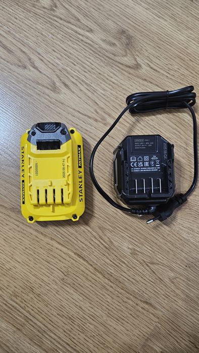 Stanley Set FatMax V20 acumulator 18 V 2 Ah