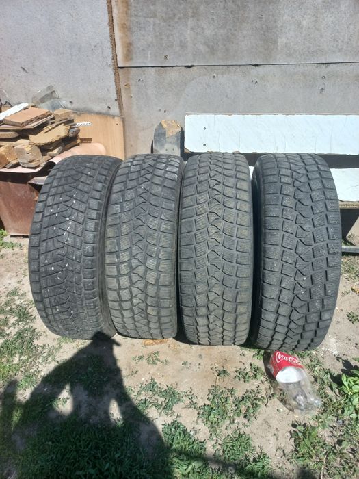 Авто шина зимние