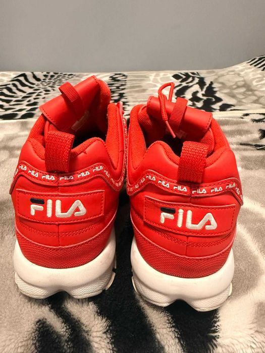 FILA Disruptor logo M