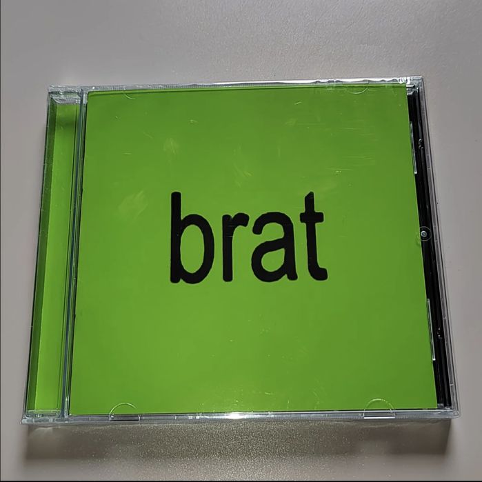 CD диск исполнительница Charli xcx альбом Brat