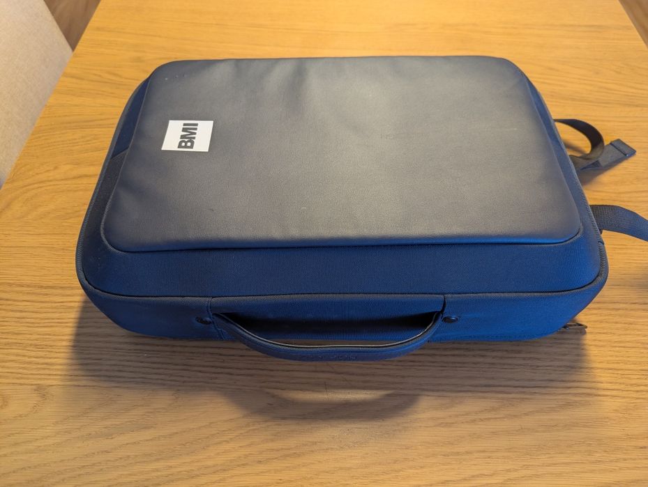 Rucsac geantă laptop XD Design Bobby Biz 2.0 navy cu antifurt