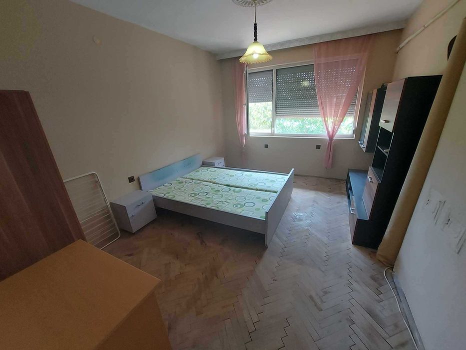 Продава се Четиристаен апартамент в Търговище, Център - 97 кв.м за 841 €/кв.м - Снимка #6