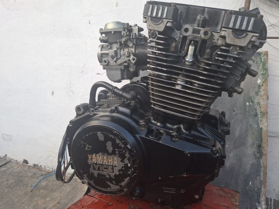 Motor Yamaha XS400.12E