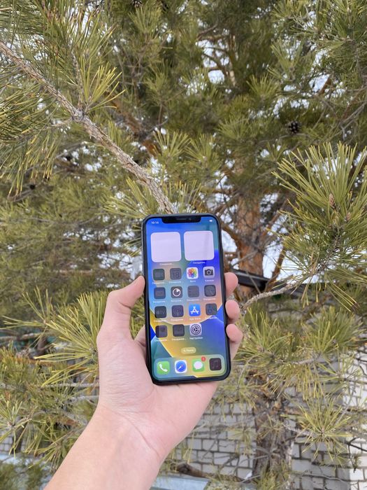 Продам срочно iPhone X 64GB