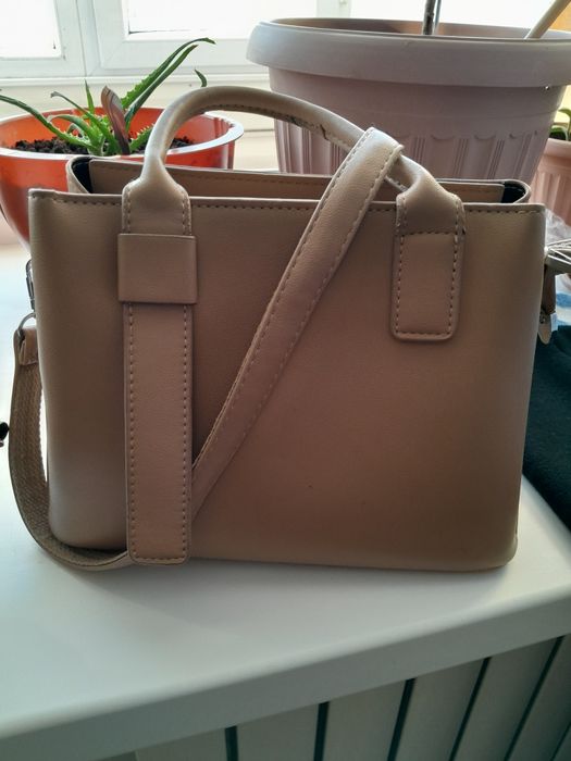 Продам дамскую сумку .