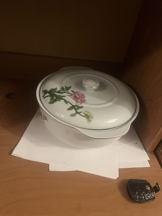 Посуды хрустальный