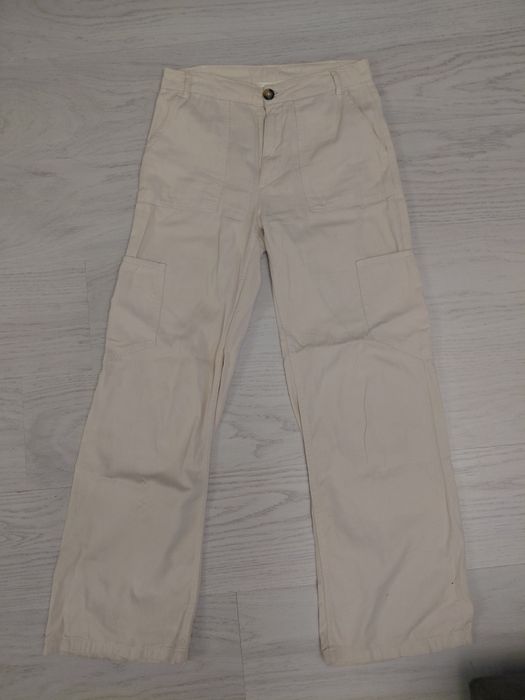 Pantaloni crem cu buzunare - Pull&Bear