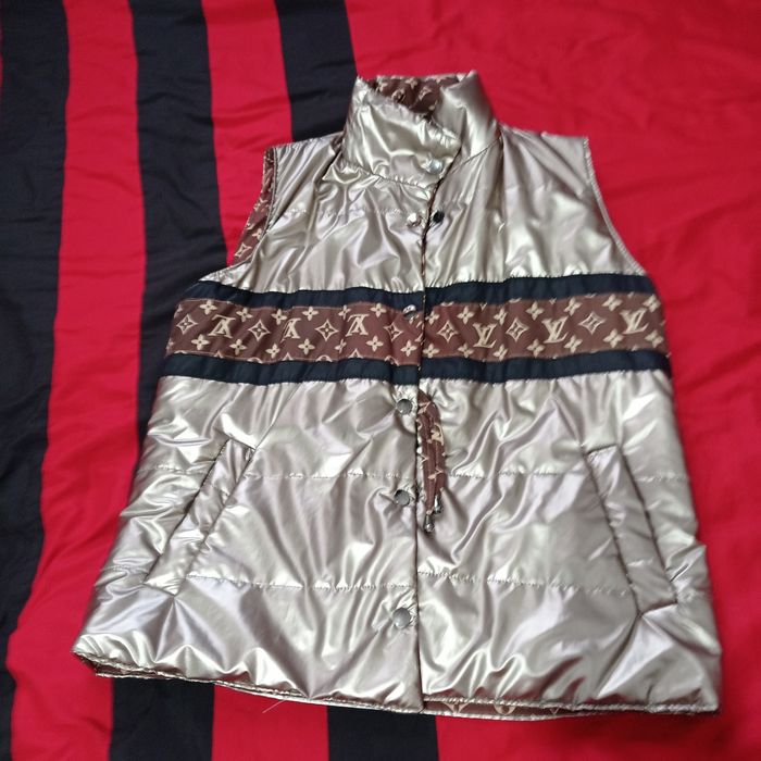 Nimcha orginal 2 tomonlama kiyiladi