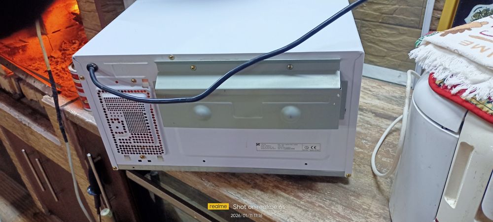 Микровълнова фурна electrolux