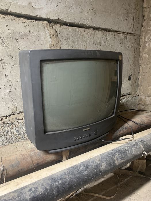 Продам телевизор