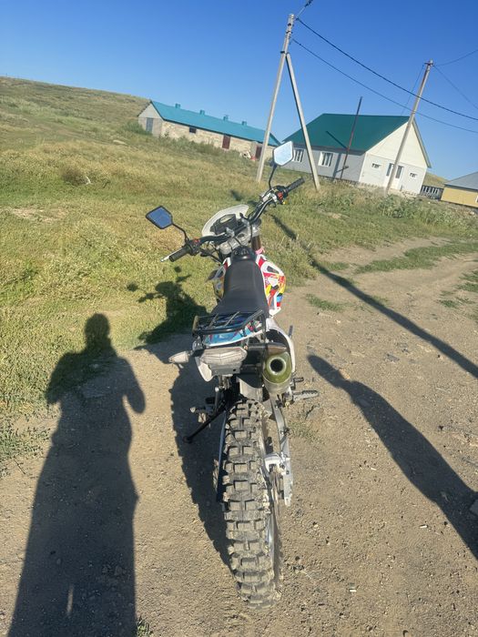 Мотоцикл эндуро 06