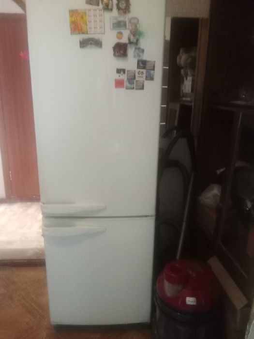 Продам холодильник