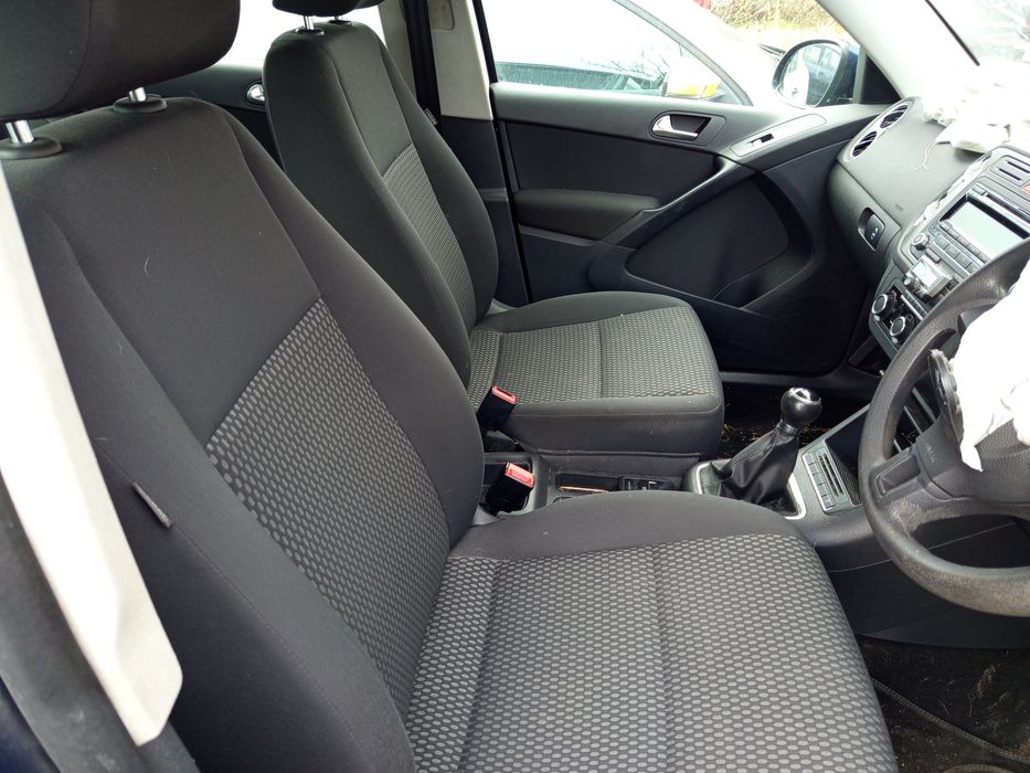 Фолксваген Тигуан 2.0тди 2010год