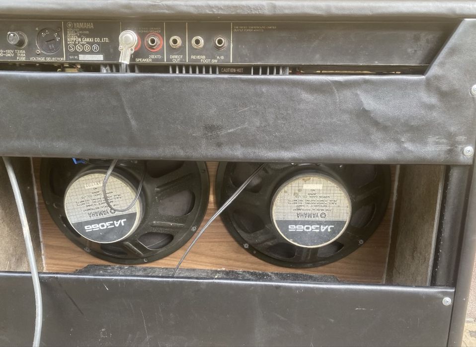 Yamaha G100-212 II amplificator chitara