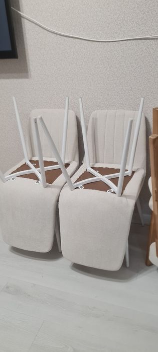 Продам новые стуля