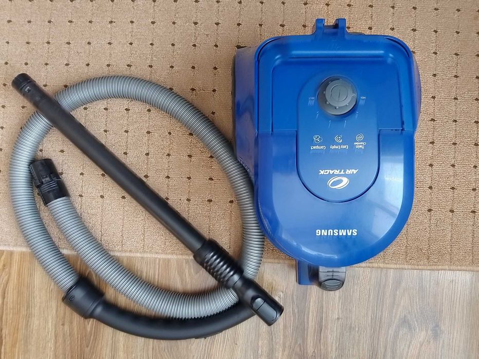 Прахосмукачка Samsung SC43Q0 на части